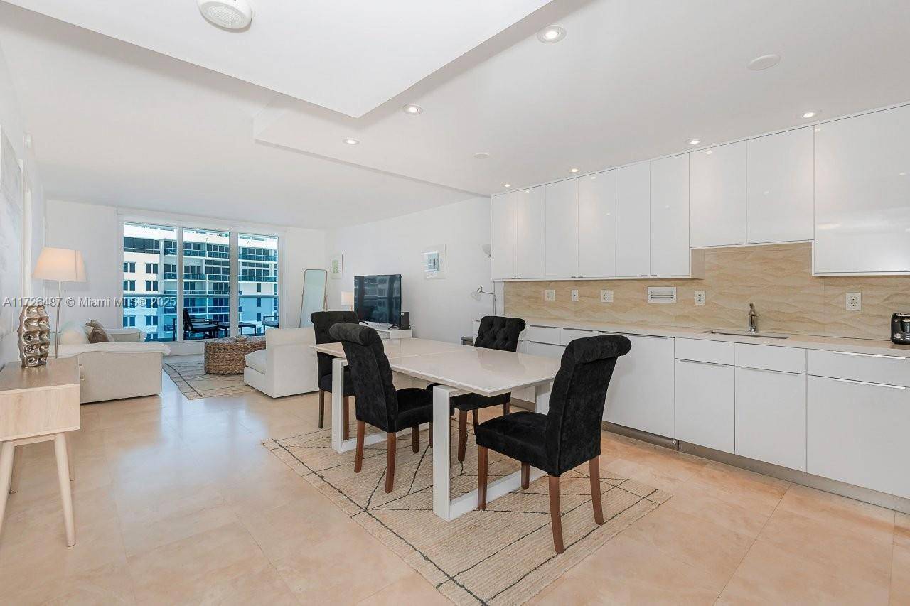 2301 Collins AveMiami Beach - Condo 5+ Stories,Condo condo unit 1515 - picture