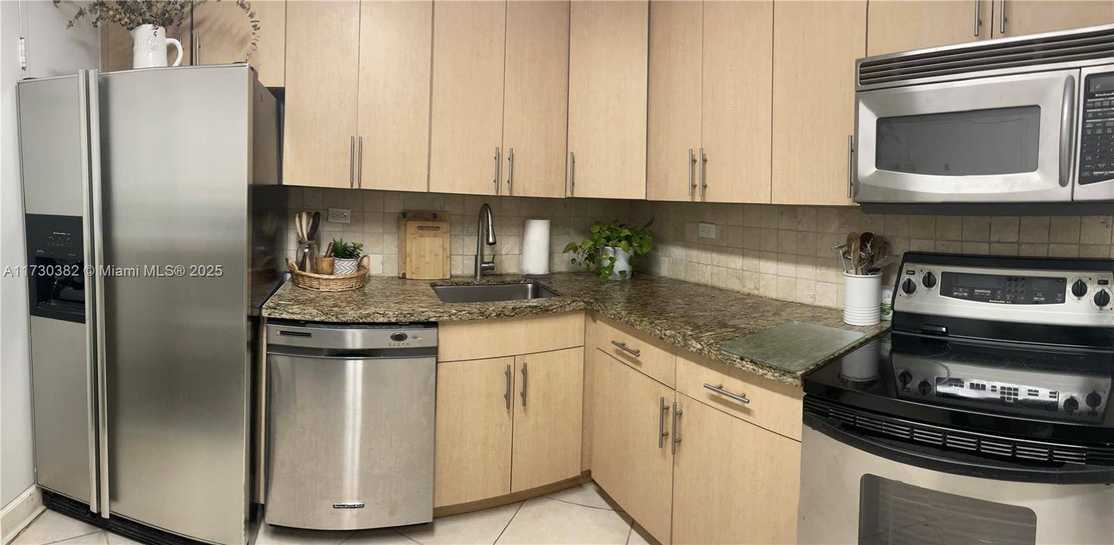 5555 Collins AveMiami Beach - Condo 5+ Stories,Condo condo unit 6T - picture