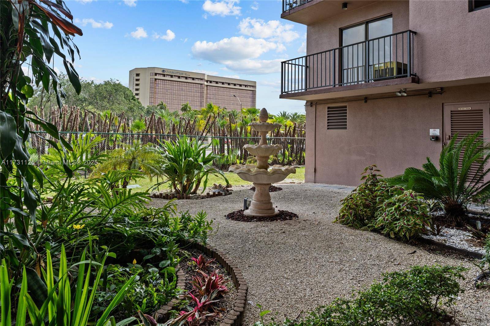 605 NW 72nd AveMiami - EXPO I CONDO condo unit 406 - picture