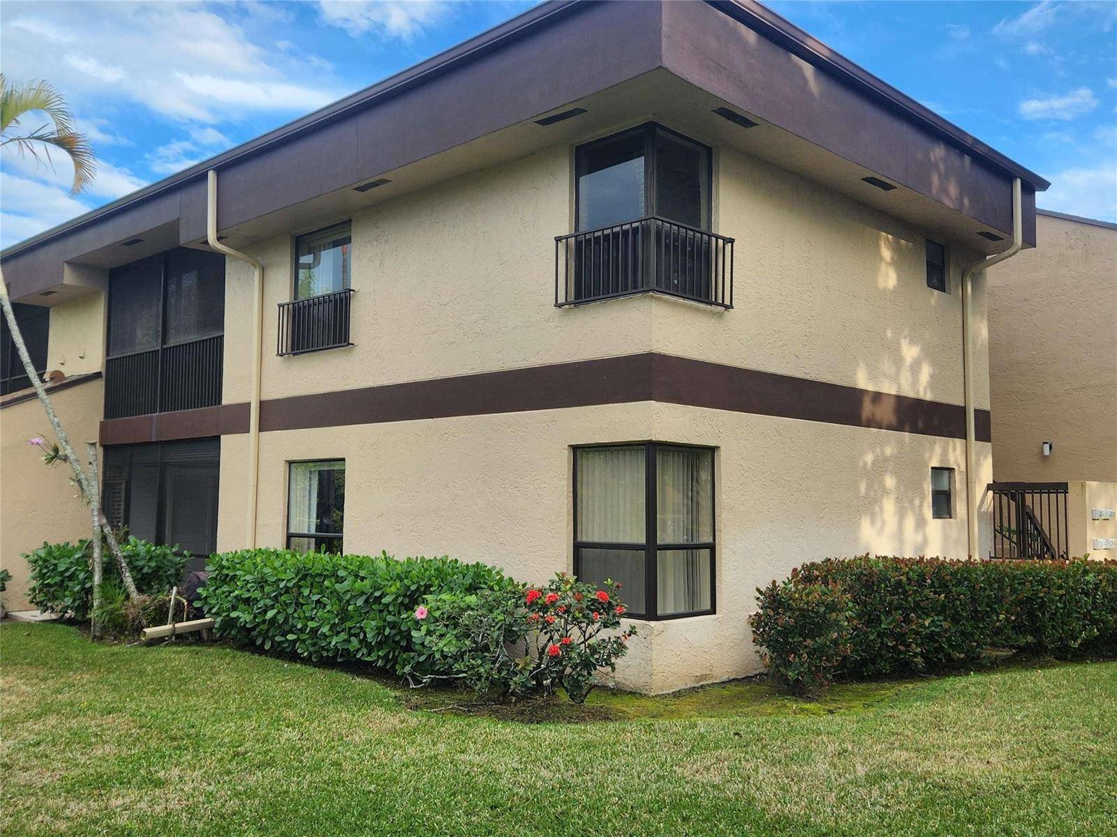 2664 Carambola CirnCoconut Creek - Applewood condo unit 1748 - picture