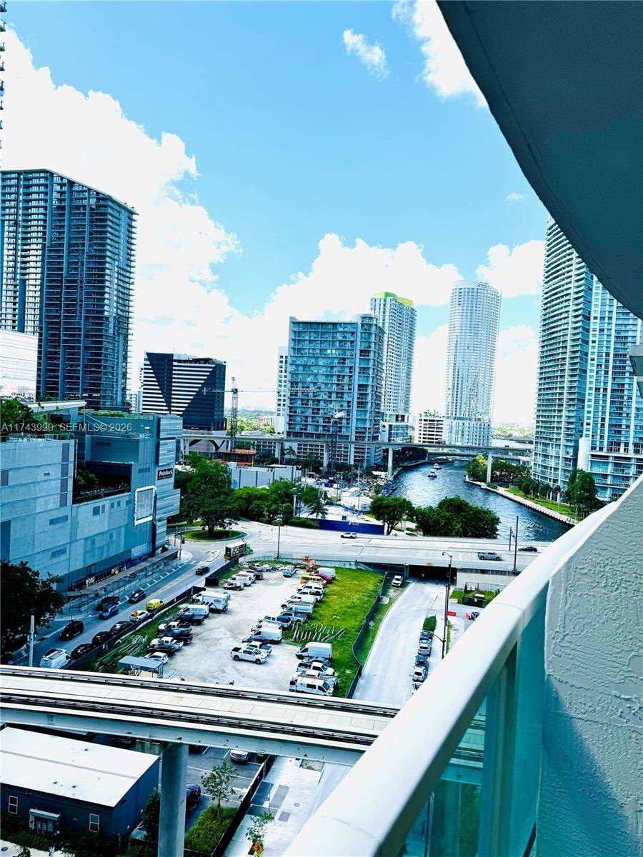 41 SE 5th StMiami - BRICKELL ON THE RIVER S T condo unit 808 - picture