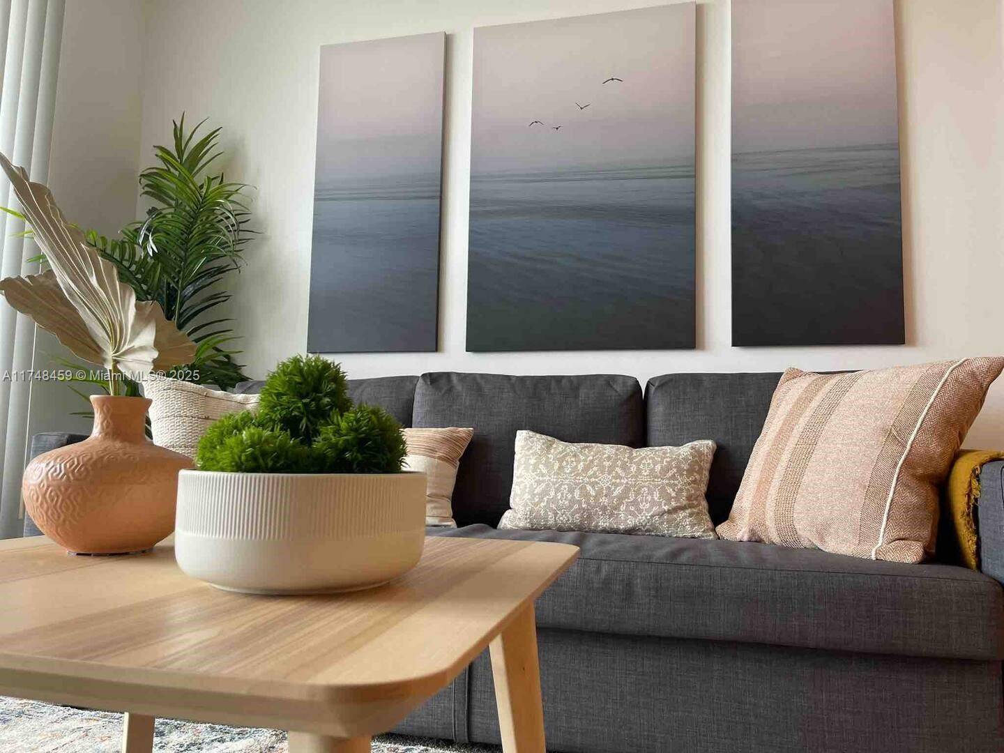 1750 N Bayshore DrMiami - Condo 1-4 Stories,Condo condo unit 2211 - picture