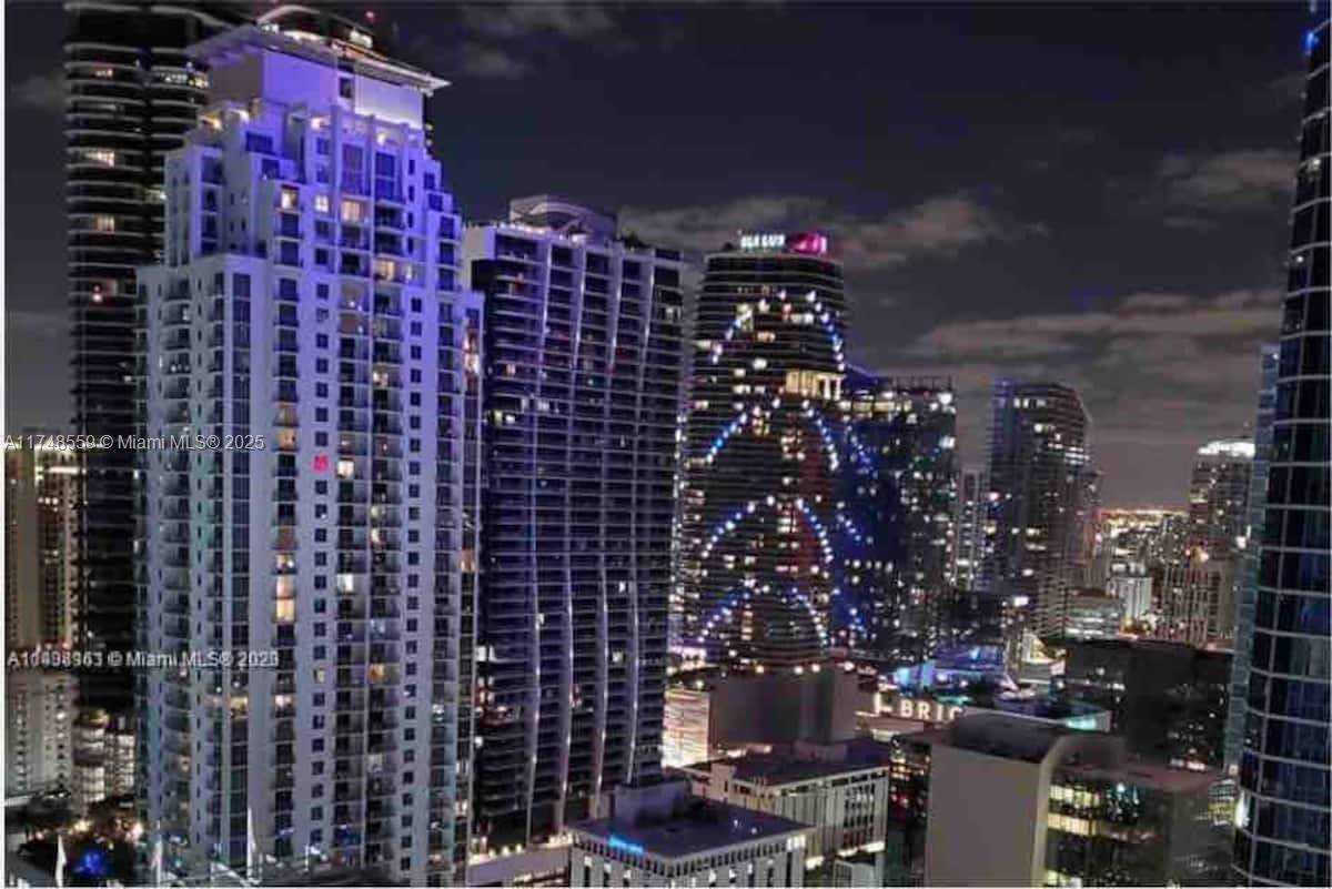 1200 Brickell Bay DrMiami - Condo 5+ Stories,Condo condo unit 3924 - picture