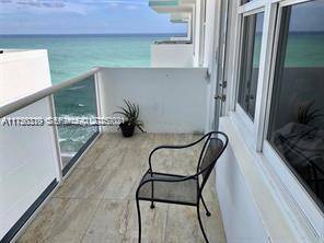 3725 S Ocean DrHollywood - Condo/Co-Op/Seasonal,Condo condo unit 1605 - picture