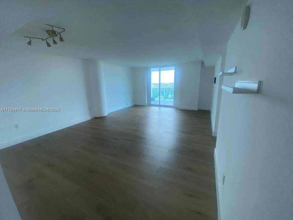 2101 Brickell AveMiami - Condo 5+ Stories,Condo condo unit 1401 - picture