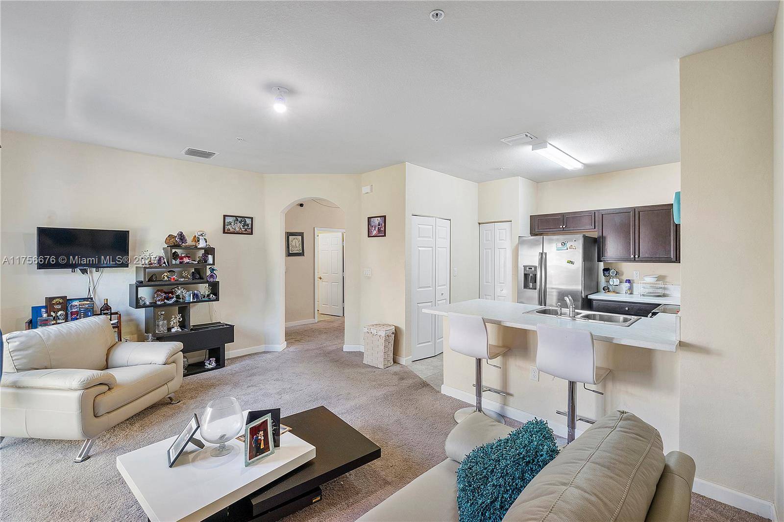 142 SE 28th TerHomestead - Townhouse condo unit 11 - picture
