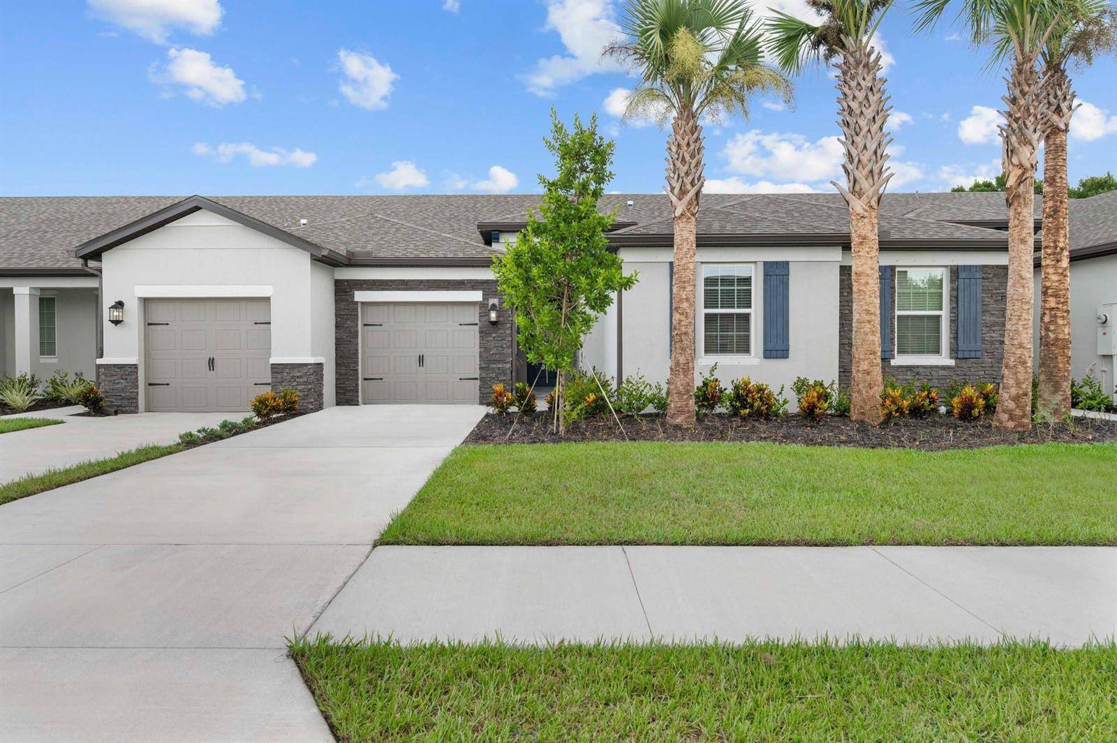 1823 GaietyFort Pierce - picture