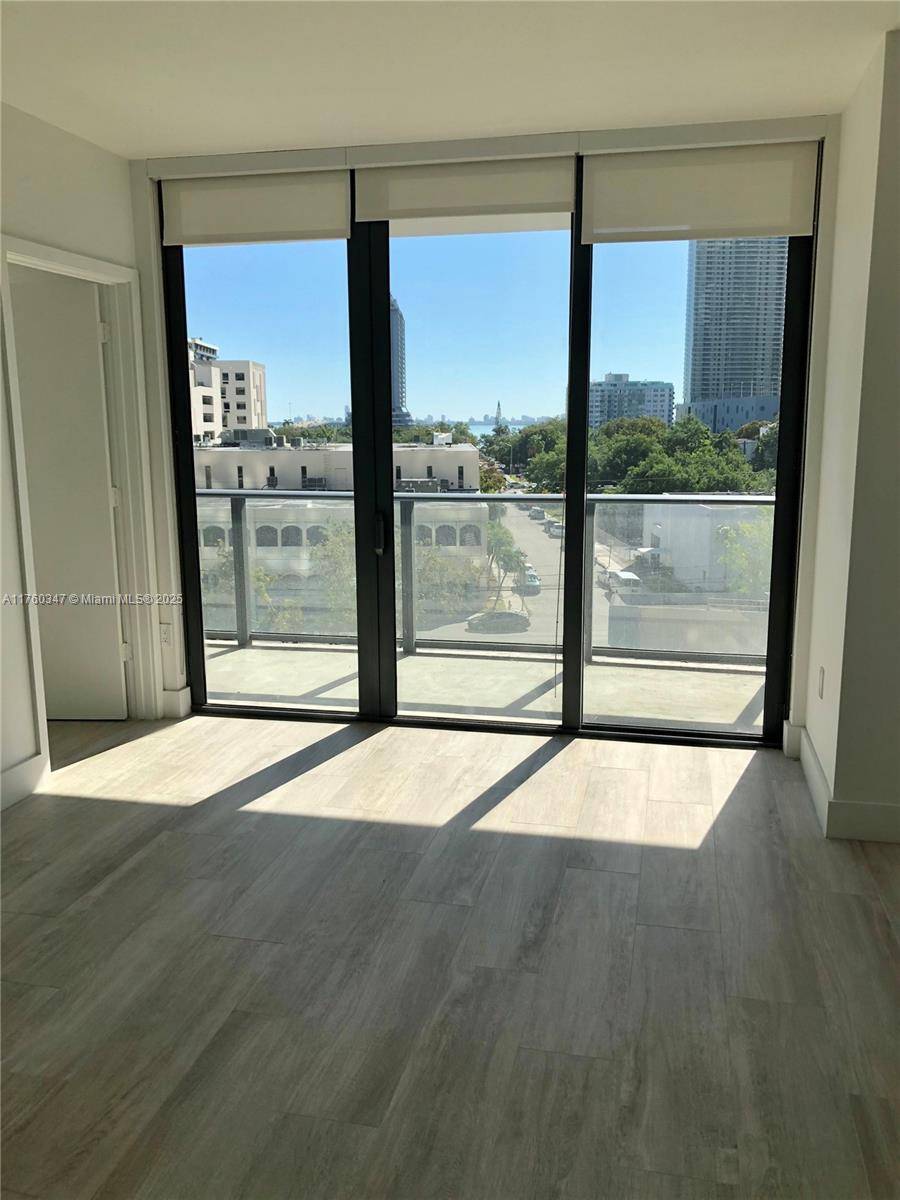 121 NE 34th StMiami - Condo 5+ Stories,Condo condo unit L406 - picture