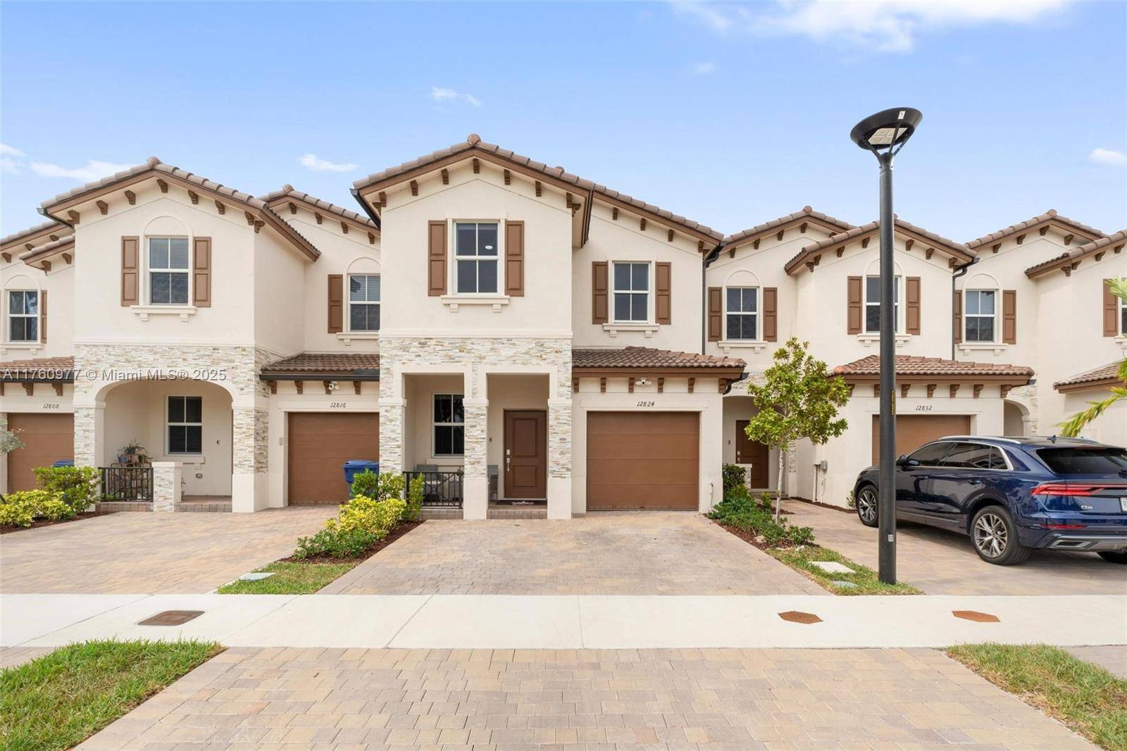 12824 NW 22nd PlMiami - Townhouse condo unit 12824 - picture