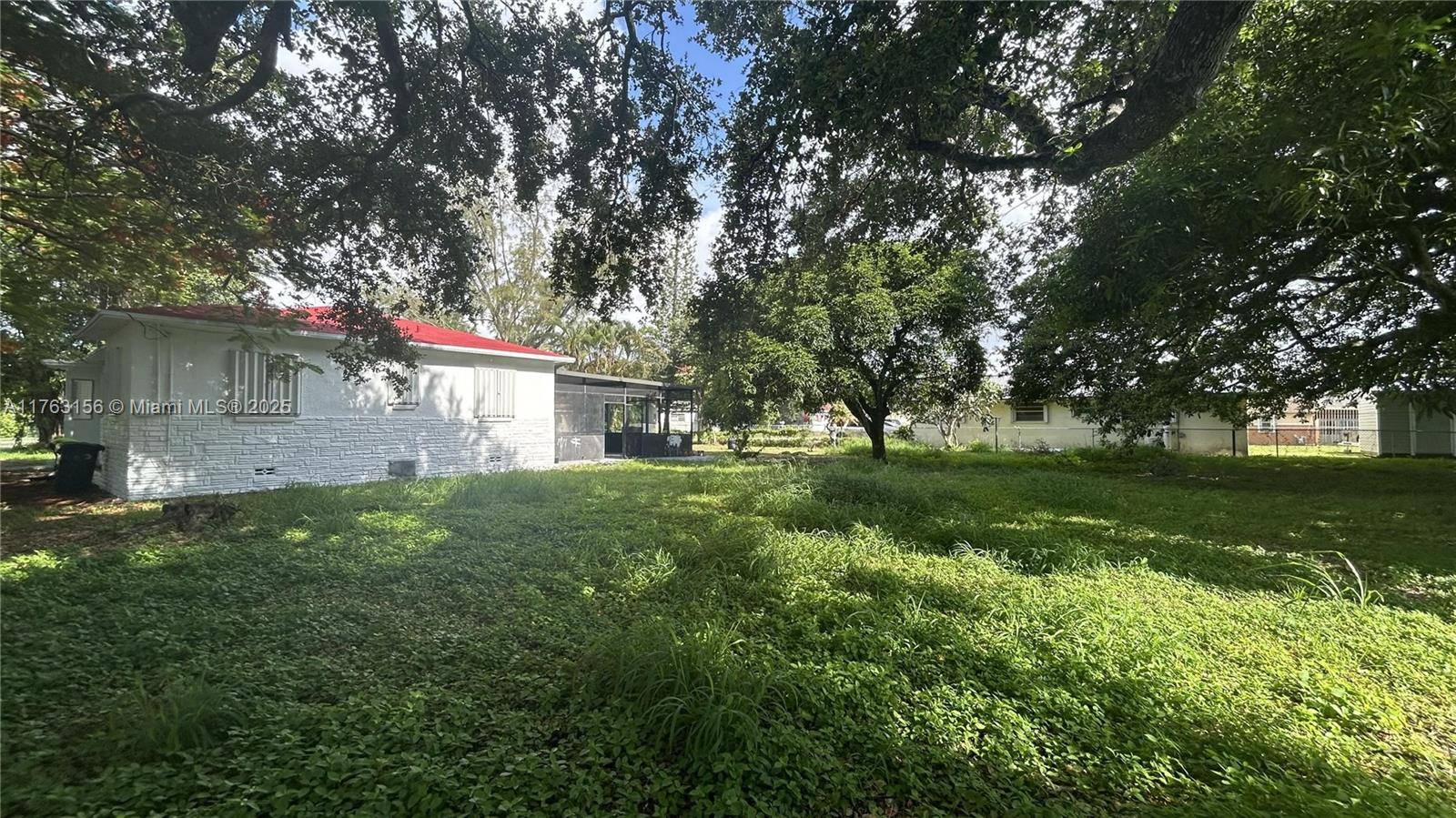 205 Seaman AveOpa-Locka - picture