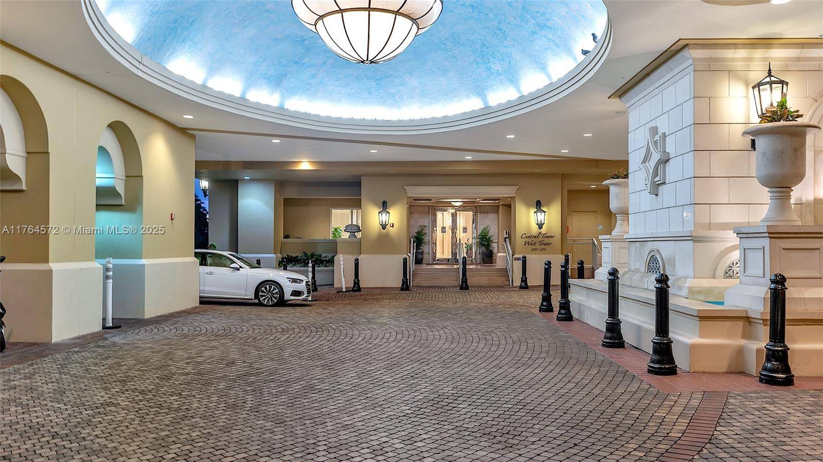 200 Sunny Isles BlvdSunny Isles Beach - Condo 5+ Stories,Condo condo unit 2-701 - picture