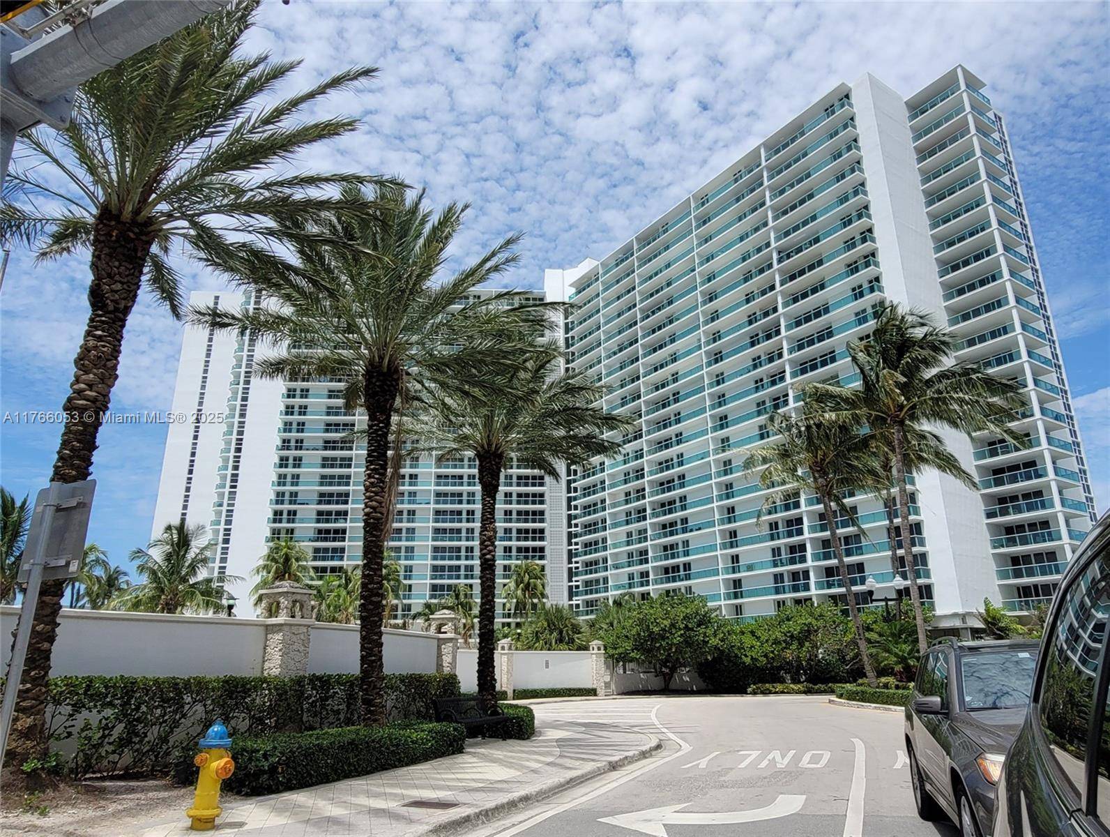 100 NE BAYVIEW DRSunny Isles Beach - Condo 5+ Stories,Condo condo unit 226 - picture