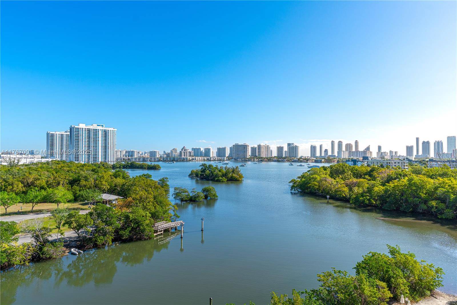 16385 Biscayne BlvdNorth Miami Beach - Condo 5+ Stories,Condo condo unit 707 - picture