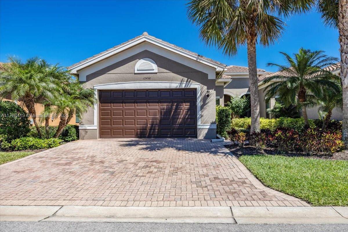 13458 Sumter LaneNaples - picture