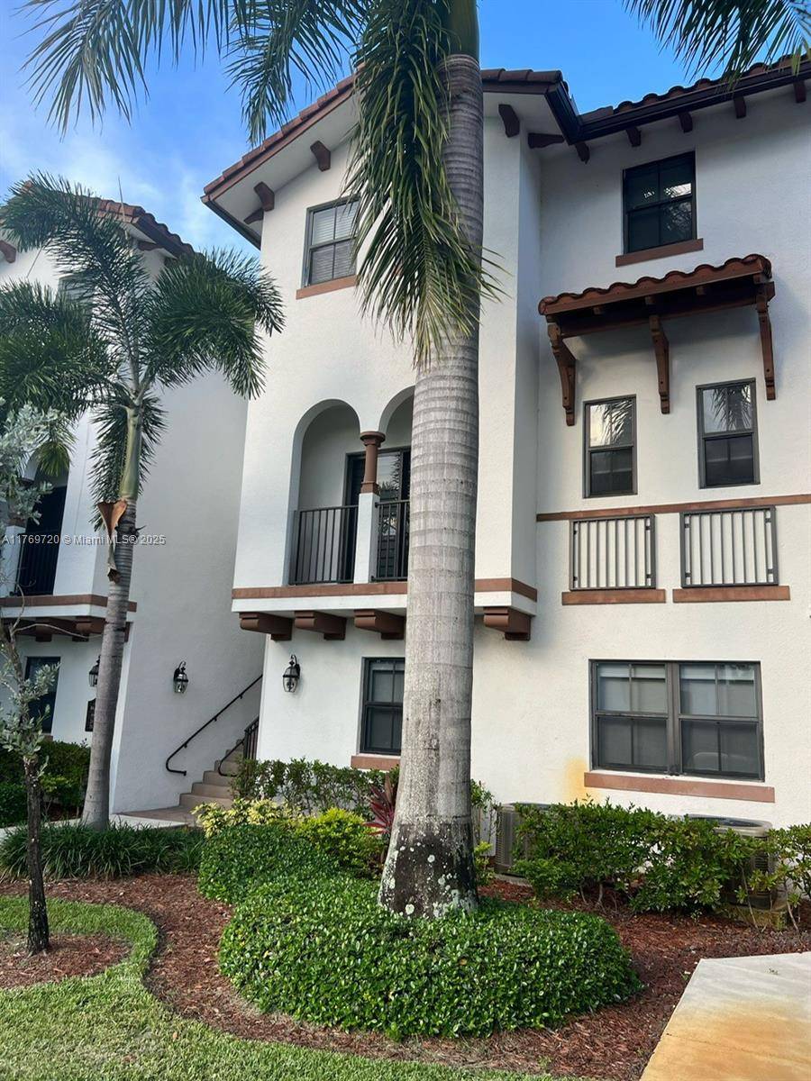 10630 NW 88th StDoral - Condo 1-4 Stories,Condo condo unit 103 - picture
