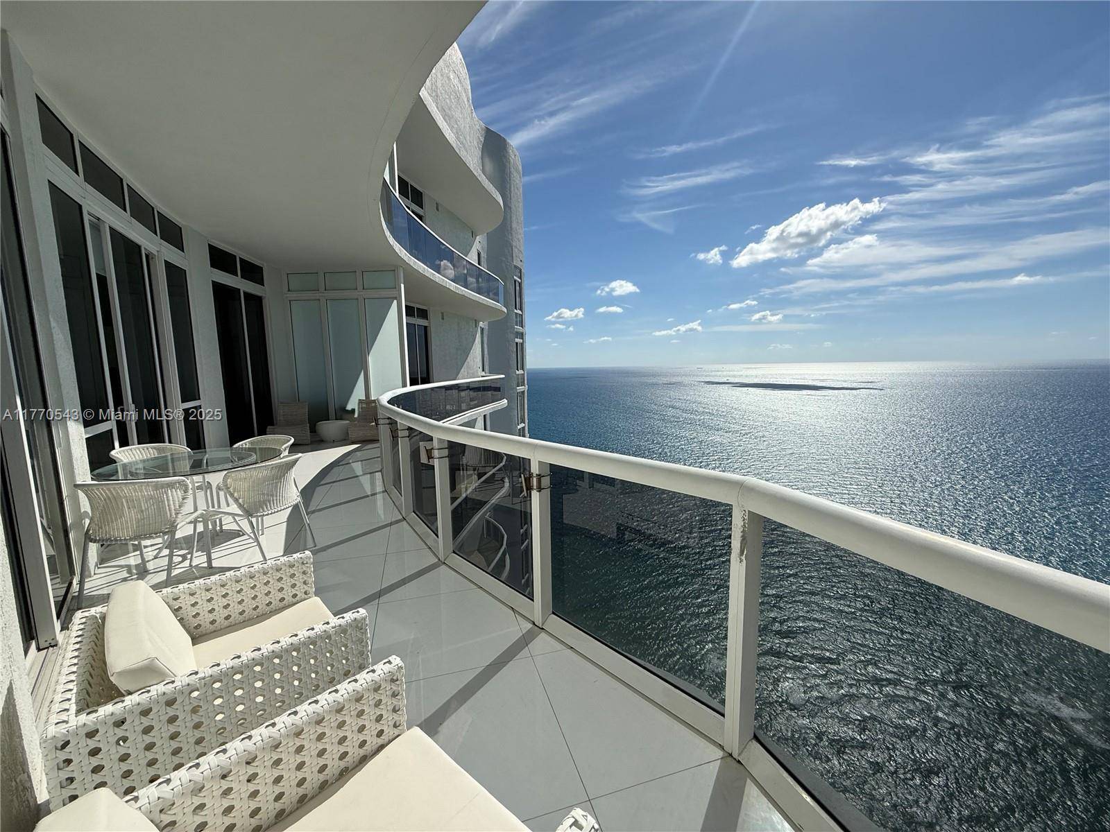 15811 Collins AveSunny Isles Beach - Condo/Co-Op/Annual,Condo condo unit 4207 - picture
