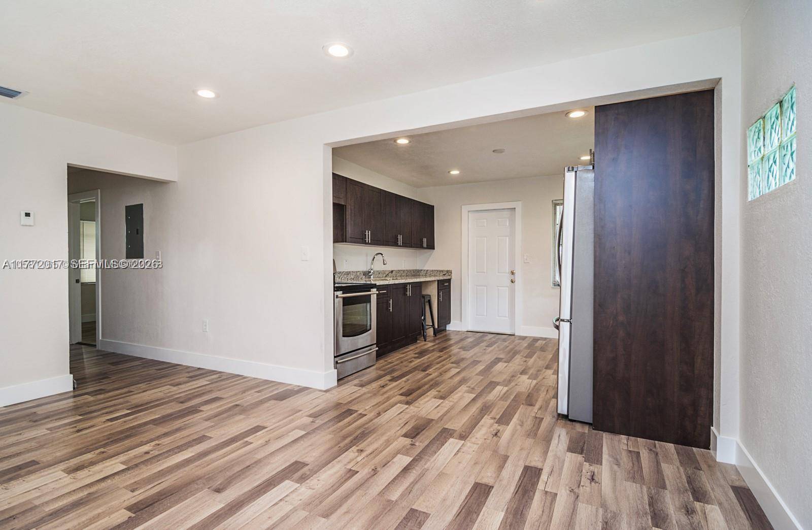 2542 Fillmore StHollywood - picture