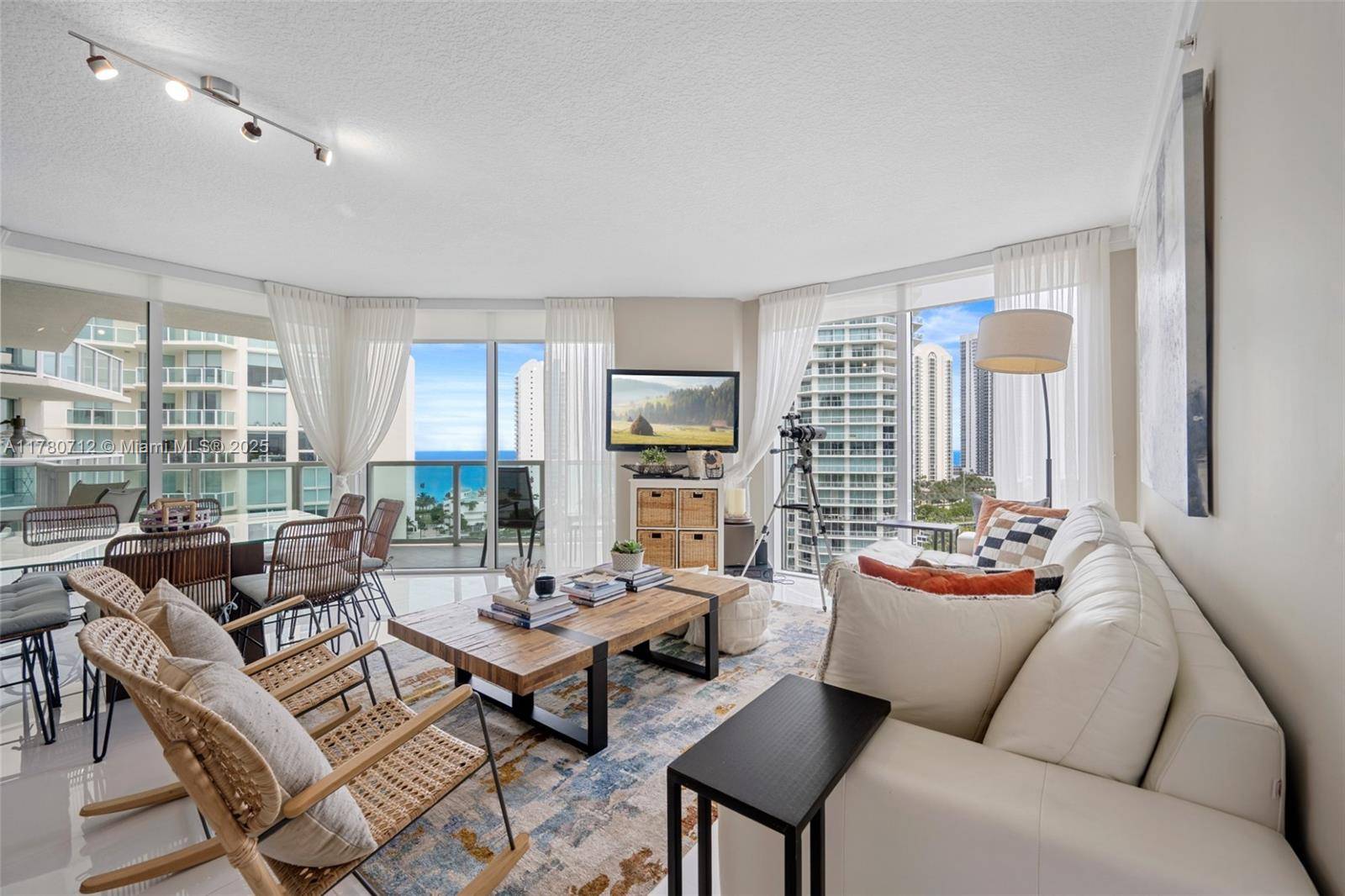 250 Sunny Isles BlvdSunny Isles Beach - Condo 5+ Stories,Condo condo unit 3-1505 - picture