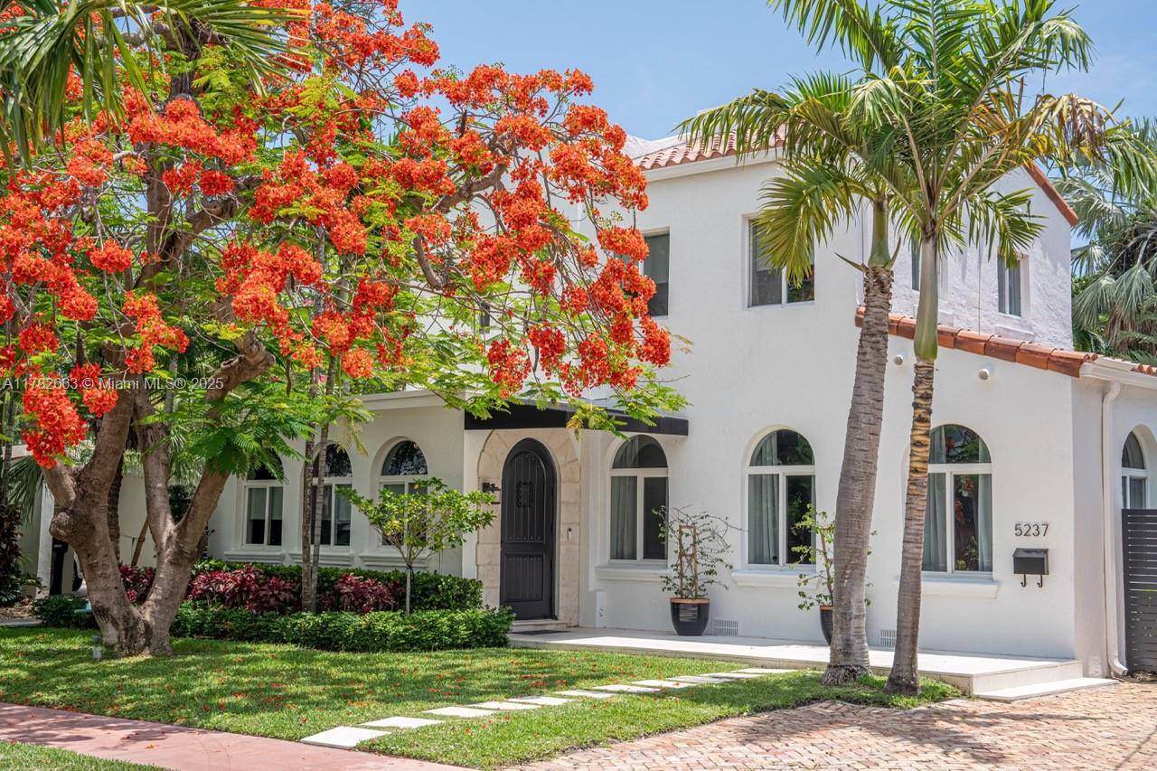 5237 La Gorce DrMiami Beach - picture