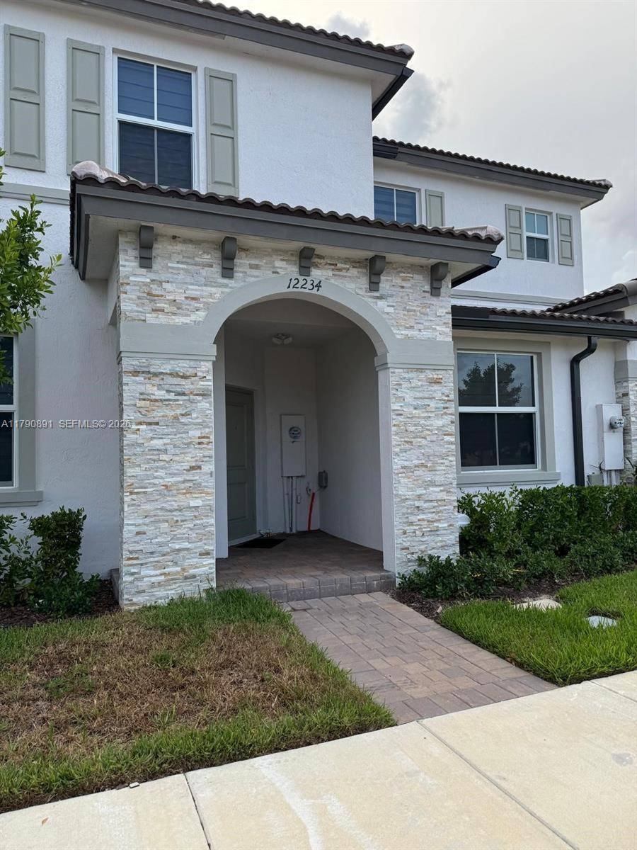 12234 NW 23rd PathMiami - picture