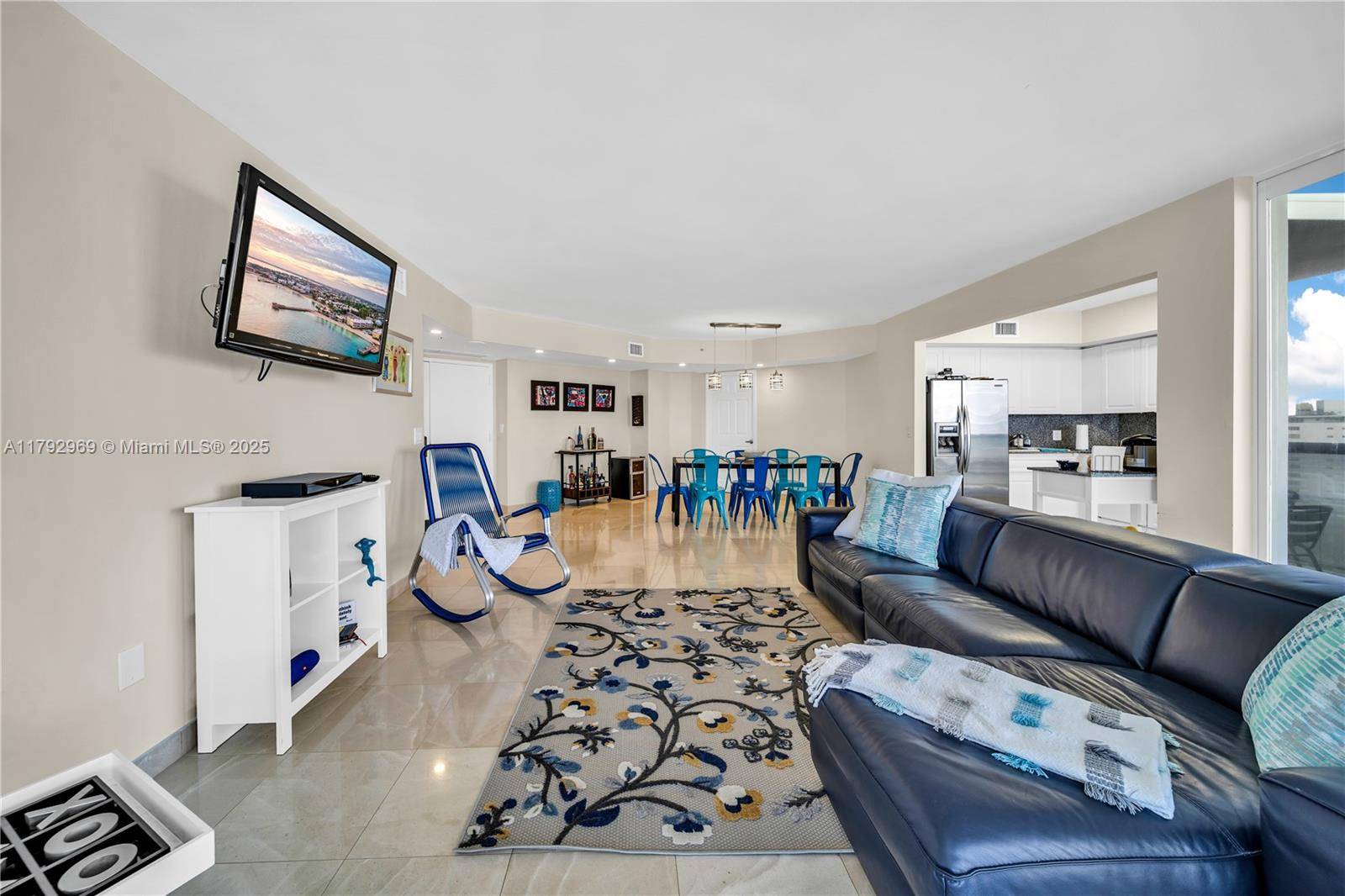 6301 Collins AveMiami Beach - Condo/Co-Op/Seasonal,Condo condo unit 1708 - picture