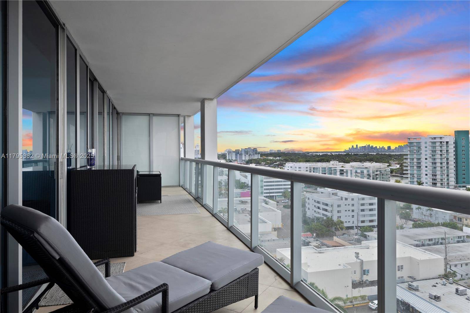 6799 Collins AveMiami Beach - Condo 5+ Stories,Condo condo unit 1106 - picture
