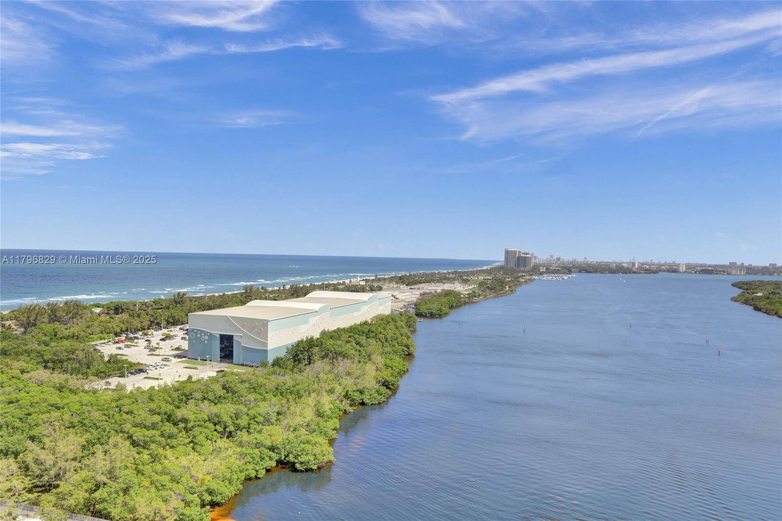 300 Bayview DrSunny Isles Beach - Condo 5+ Stories,Condo condo unit PH10 - picture