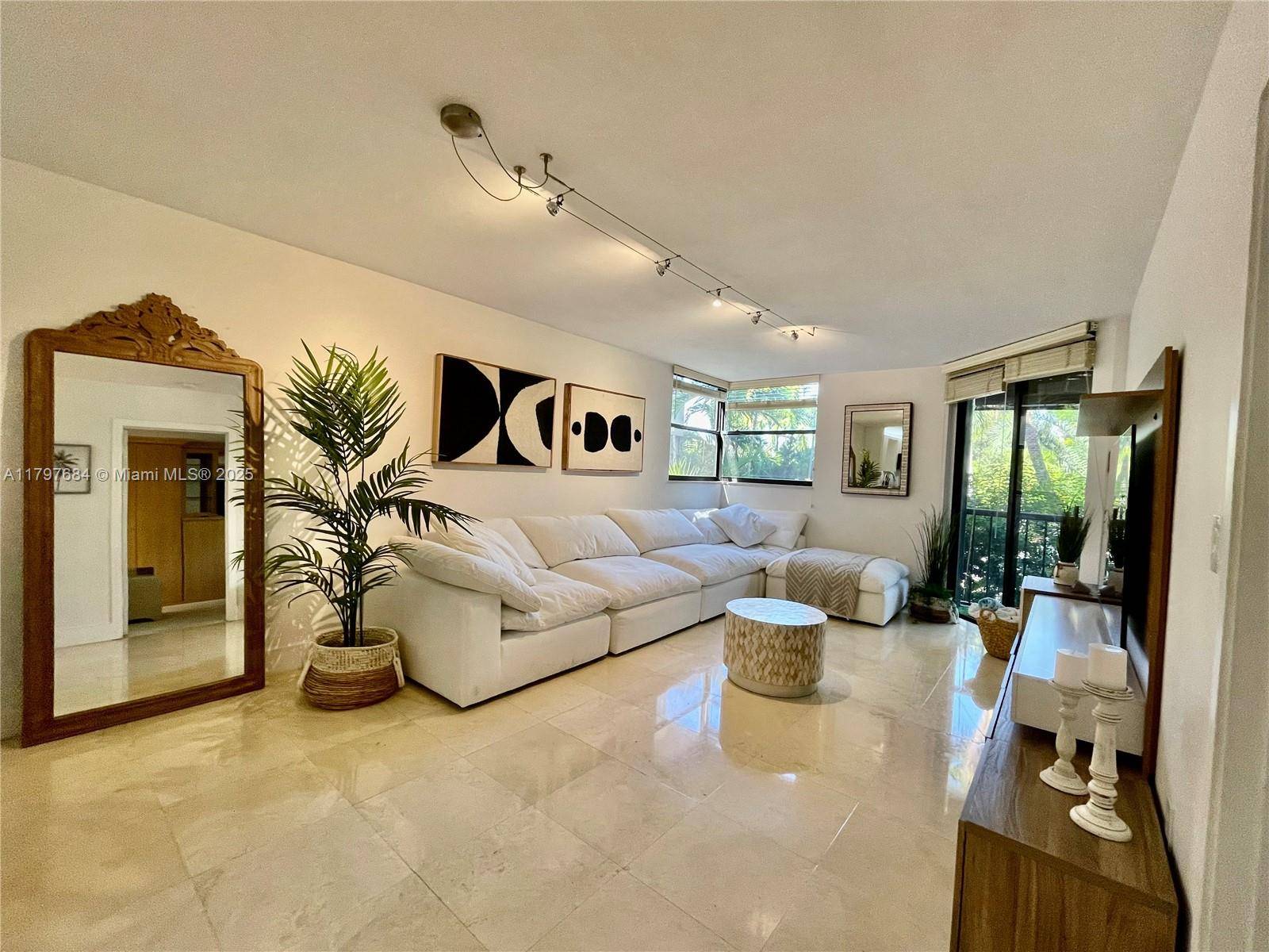 55 Ocean Lane DrKey Biscayne - Condo/Co-Op/Annual,Condo condo unit 2030 - picture