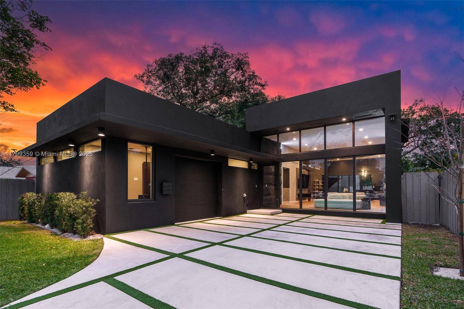 400 NW 49th StMiami - picture