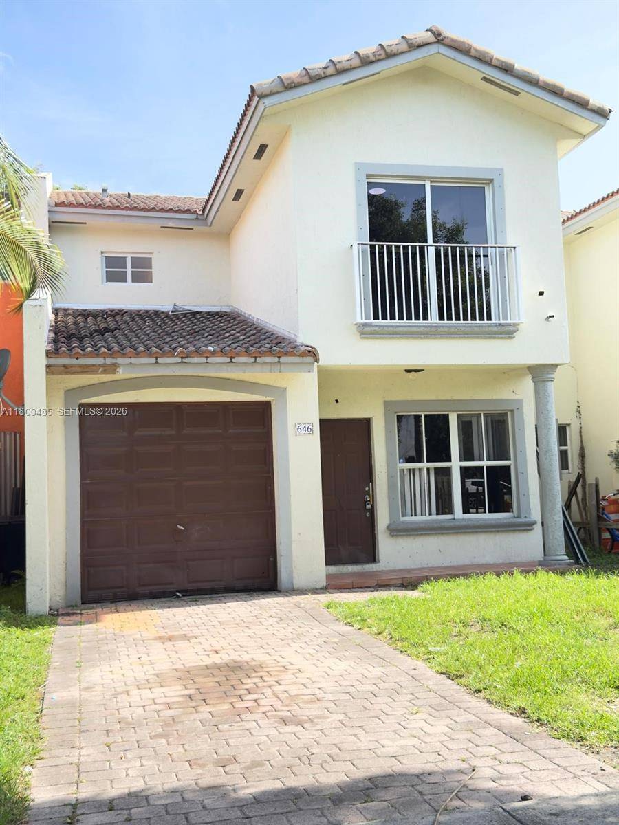 646 SW 7th TerFlorida City - picture