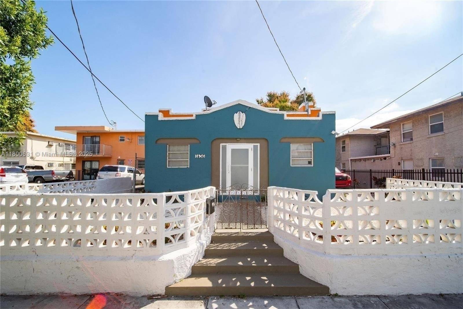 1436 SW 3rd StMiami - picture