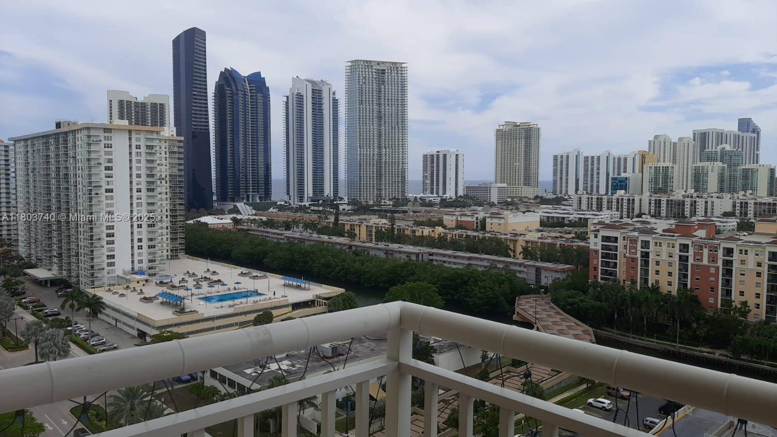 251 174th StSunny Isles Beach - Condo 5+ Stories,Condo condo unit 1711 - picture
