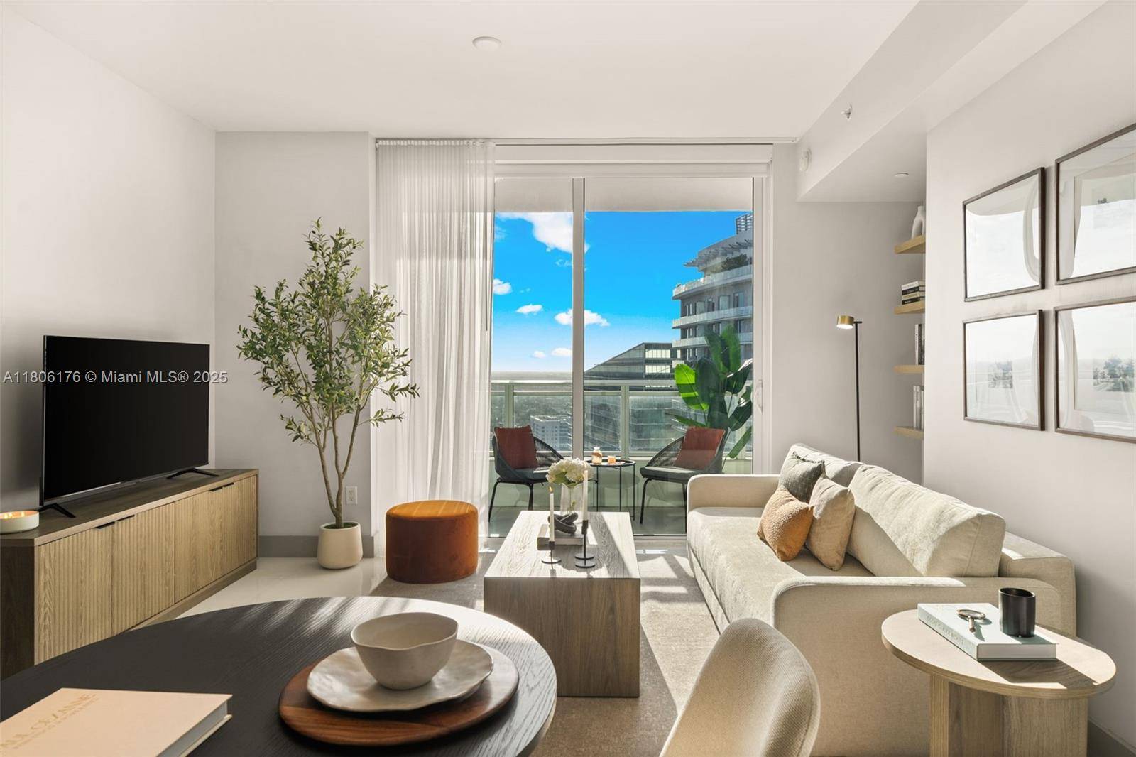 1080 Brickell AveMiami - Condo/Co-Op/Seasonal,Condo condo unit 3905 - picture