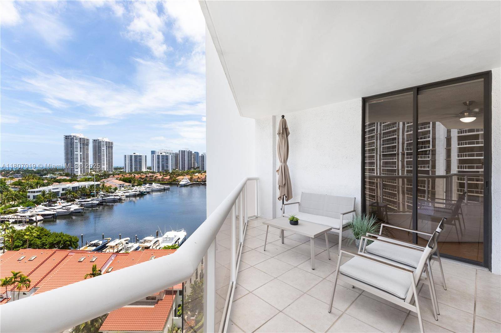 3610 Yacht Club DrAventura - Condo 5+ Stories,Condo condo unit 1005 - picture
