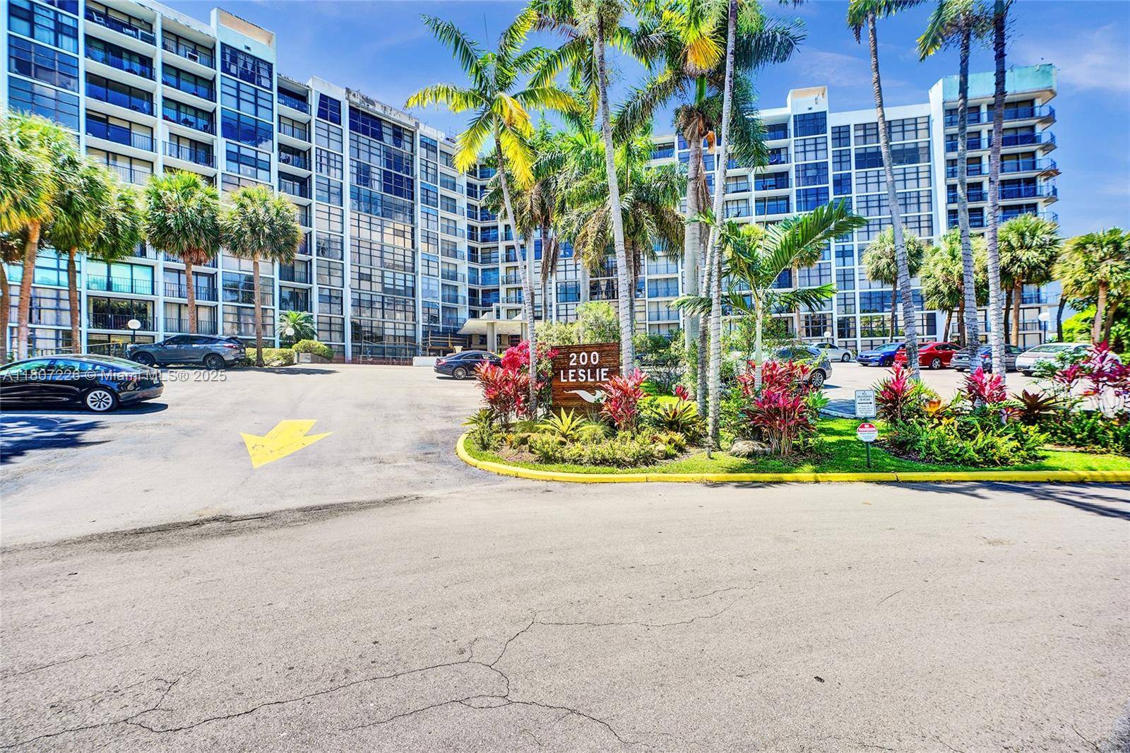 200 Leslie DrHallandale Beach - Condo 5+ Stories,Condo condo unit 1031 - picture