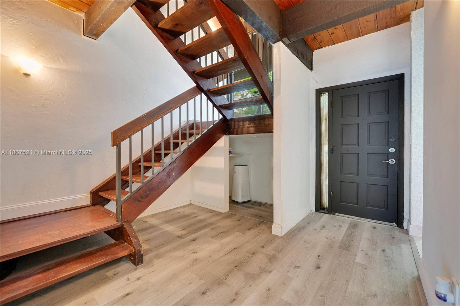 19412 NE 26th AveMiami - Townhouse condo unit 143B - picture