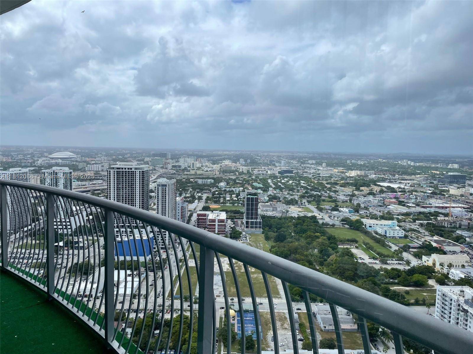 1750 N Bayshore DrMiami - Condo 5+ Stories,Condo condo unit 5615 - picture