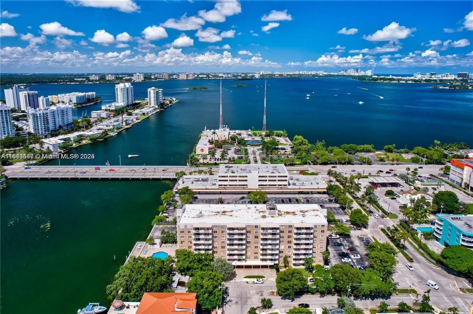 1455 N Treasure DrNorth Bay Village - Condo 5+ Stories,Condo condo unit 3R - picture