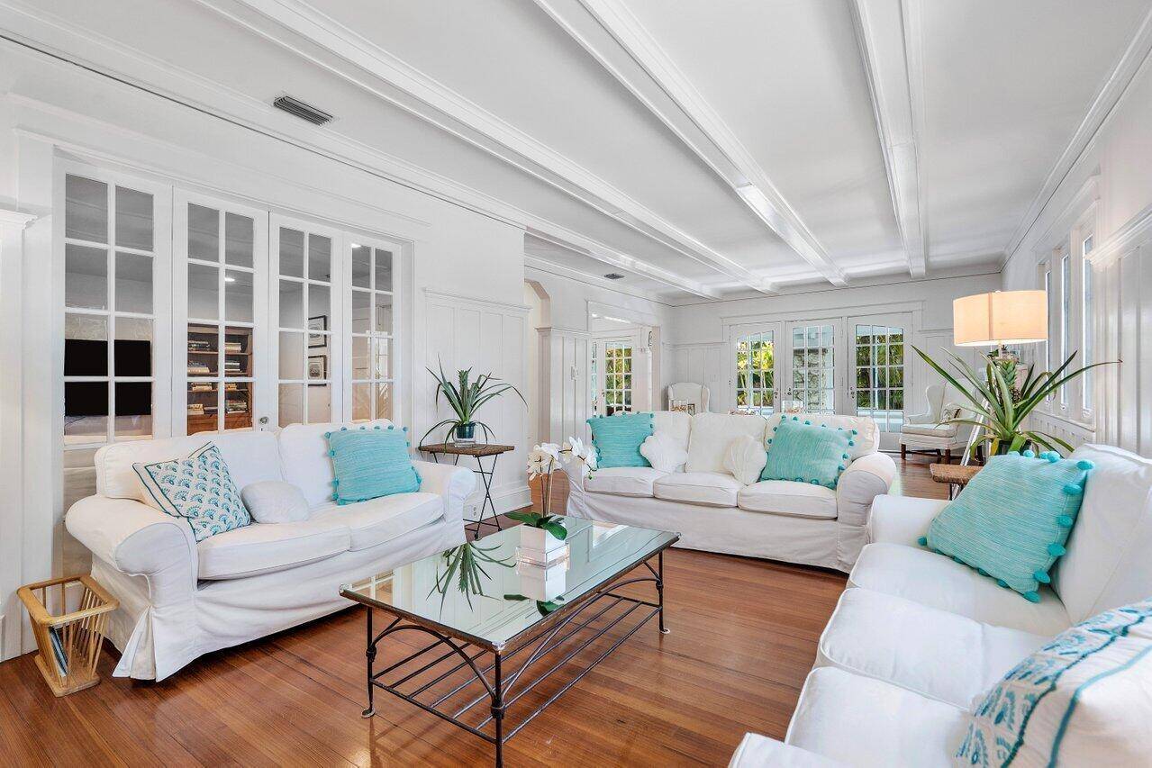 141 ChileanPalm Beach - picture