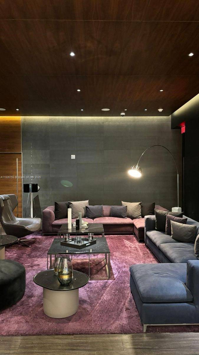 68 SE 6th StMiami - REACH CONDO condo unit 2804 - picture