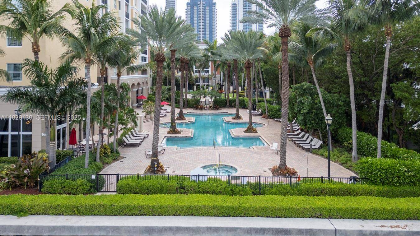 17100 N Bay RdSunny Isles Beach - Condo 5+ Stories,Condo condo unit 1610 - picture