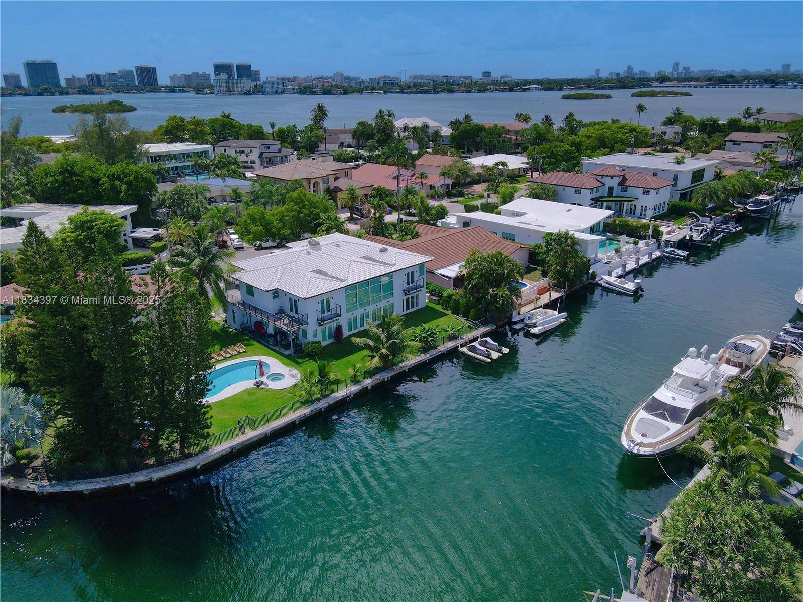 13300 Biscayne Bay TerNorth Miami - picture