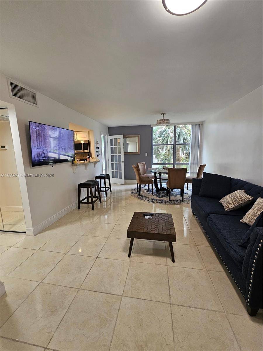 200 172nd StSunny Isles Beach - Condo 1-4 Stories,Condo condo unit 217 - picture