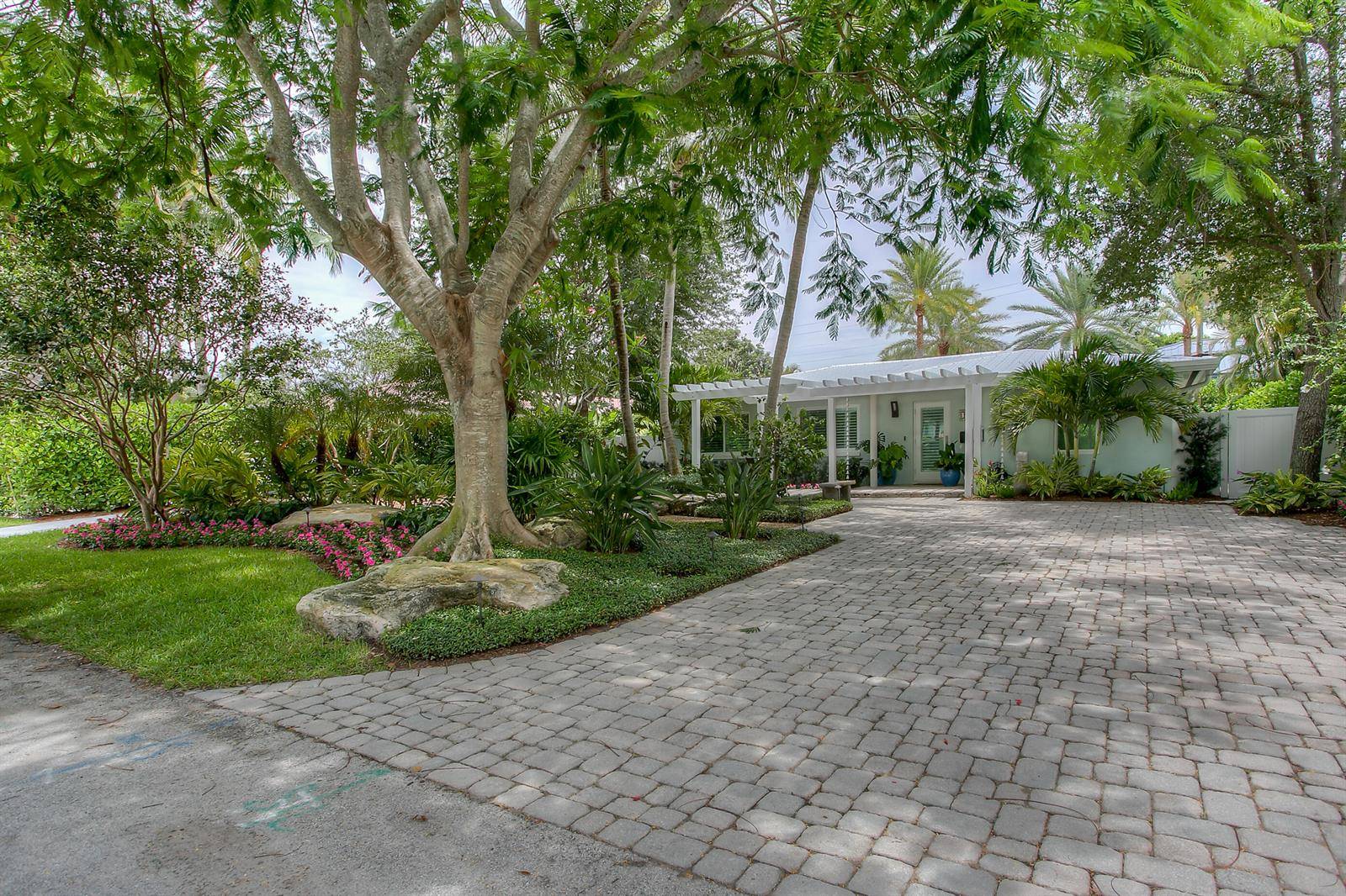 322 NW 16thDelray Beach - picture