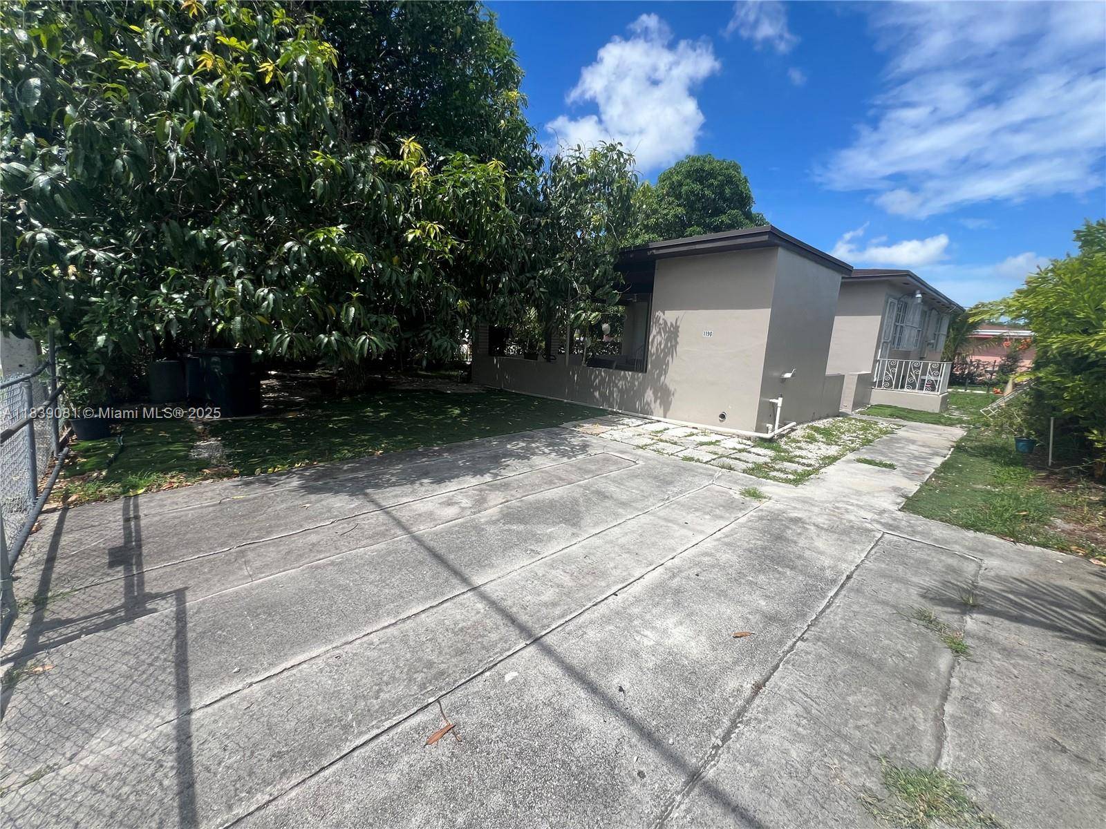 1190 NW 135th StNorth Miami - picture