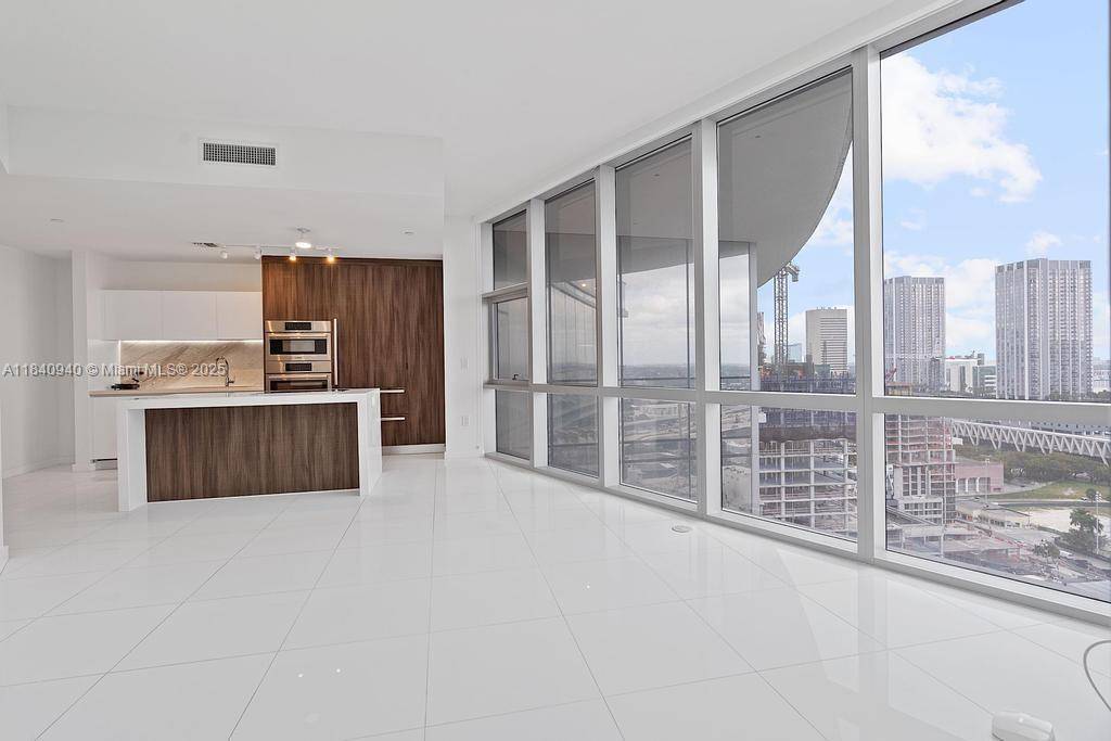 851 NE 1st AveMiami - Condo 5+ Stories,Condo condo unit 2102 - picture