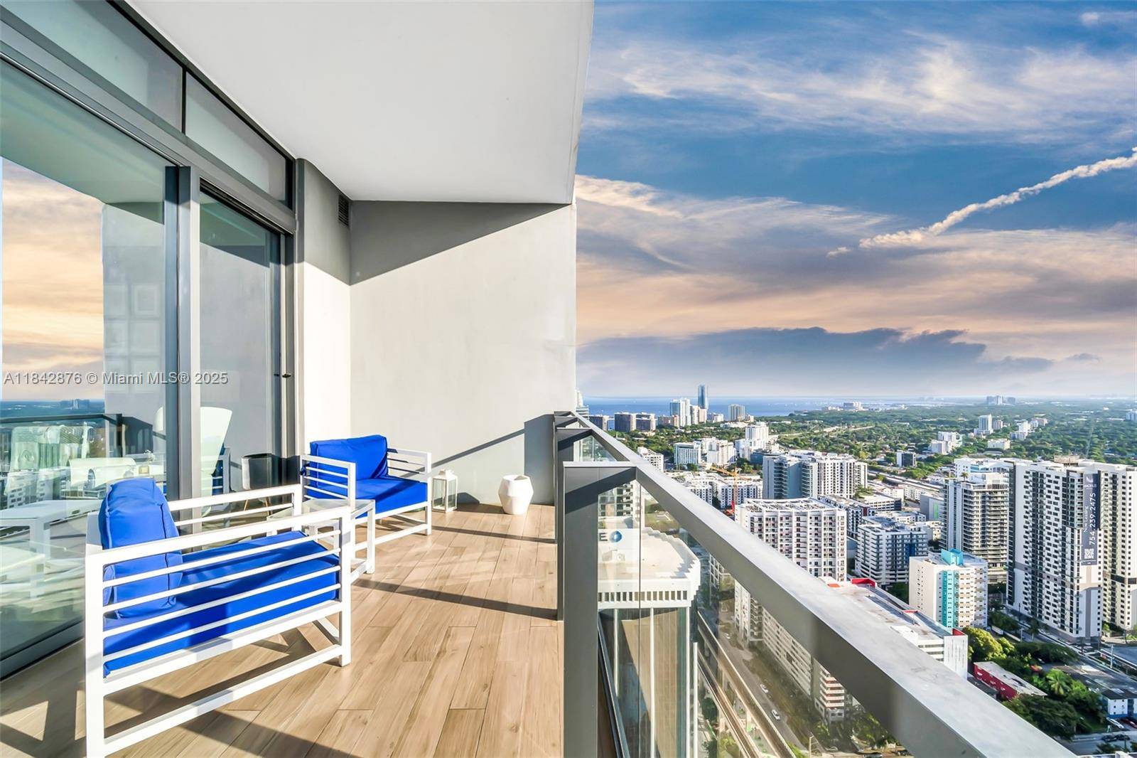 88 SW 7th StMiami - Condo 5+ Stories,Condo condo unit 4004 - picture