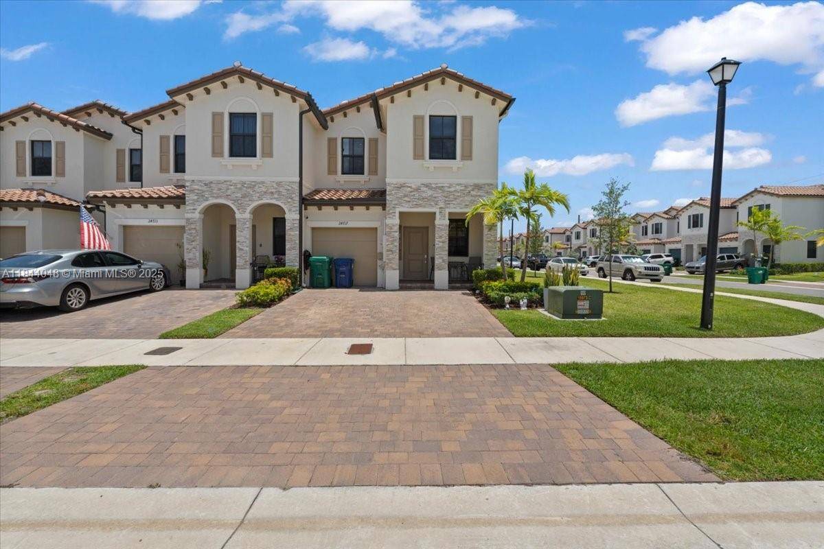 24717 SW 119th PlHomestead - picture