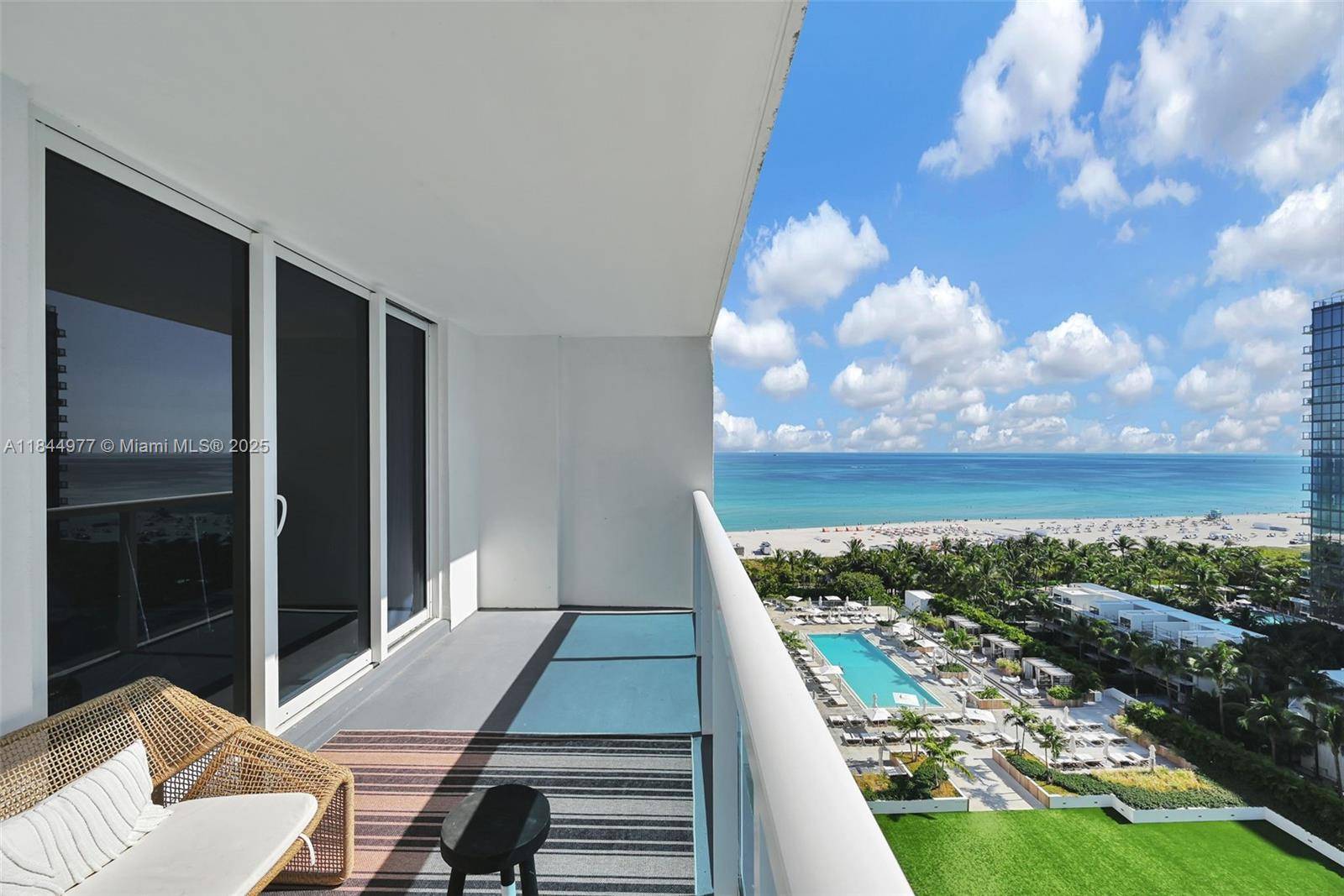 2301 Collins AveMiami Beach - Condo-Hotel,Condo condo unit 1201 - picture