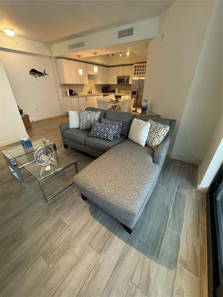 999 SW 1st AveMiami - Condo/Co-Op/Annual,Condo condo unit 1401 - picture